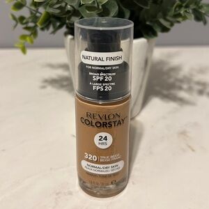 Revlon ColorStay Foundation - Natural Finish SPF 20 in shade True Beige 320